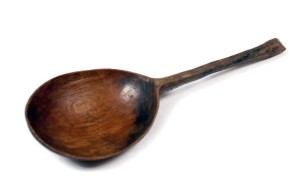 Hölzerner Esslöffel aus dem 16. Jahrhundert gefunden auf der Mary Rose
Titel: Wooden spoon found on board the 16th century carrack Mary Rose. 
Foto: Peter Crossman of the Mary Rose Trust
Original-Datei: